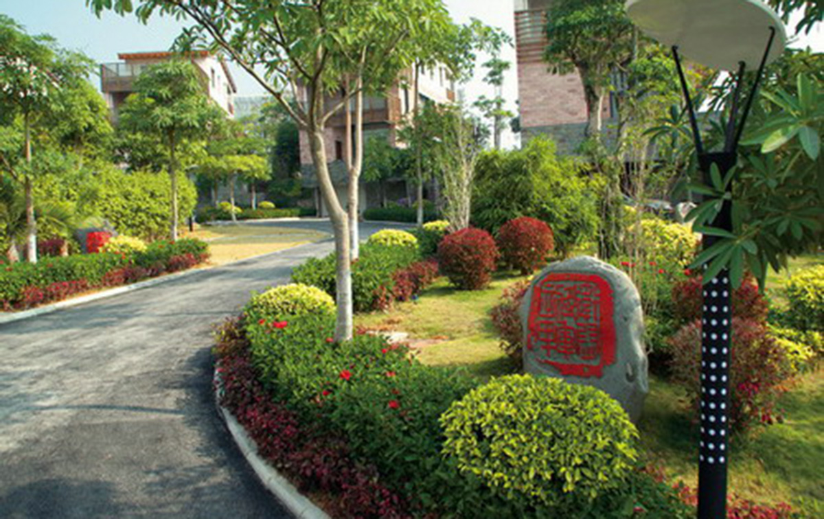 Landscape & Sculpture — image 4